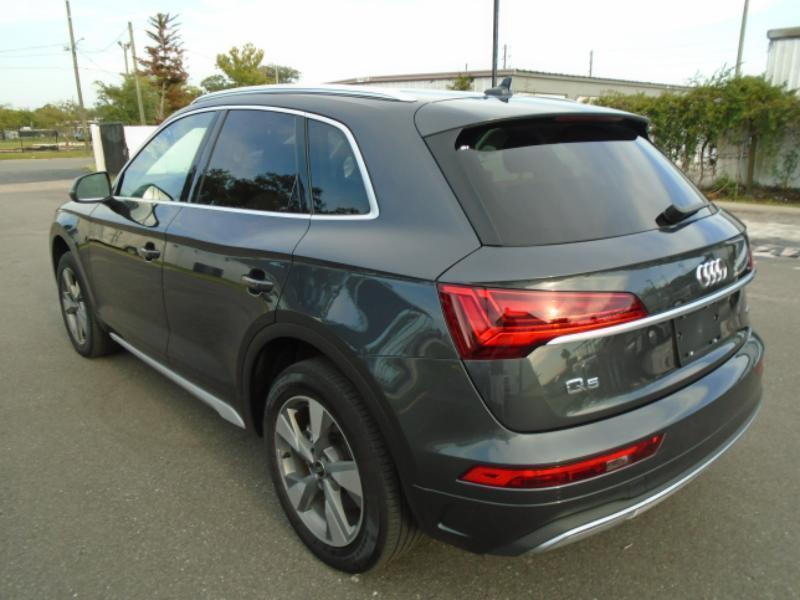 Audi Q5 2.0T Premium Plus quattro 2023