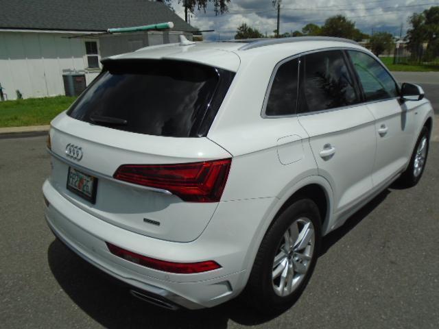 Audi Q5 2.0T Premium quattro 2023