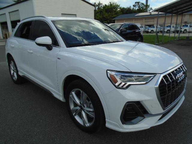 Audi Q3 S line Premium quattro 2024