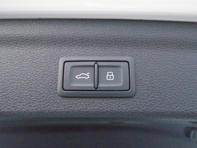 Audi Q3 S line Premium quattro 2024