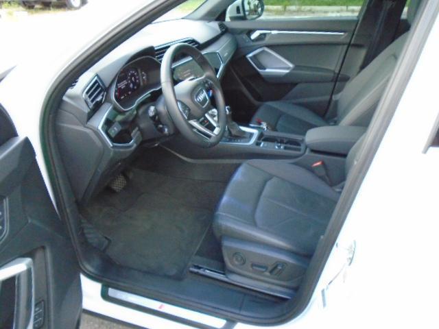 Audi Q3 S line Premium quattro 2024