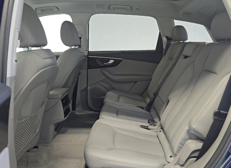 Audi Q7 Premium Plus 45 TFSI quattro 2024