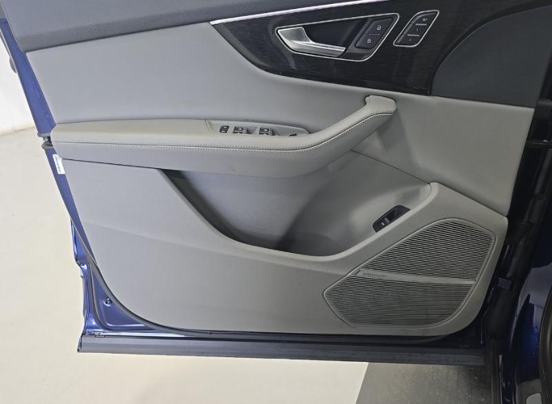 Audi Q7 Premium Plus 45 TFSI quattro 2024