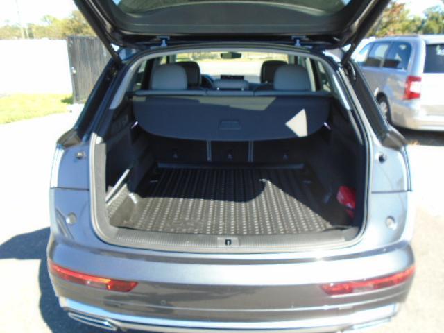 Audi Q5 2.0T Premium quattro 2023