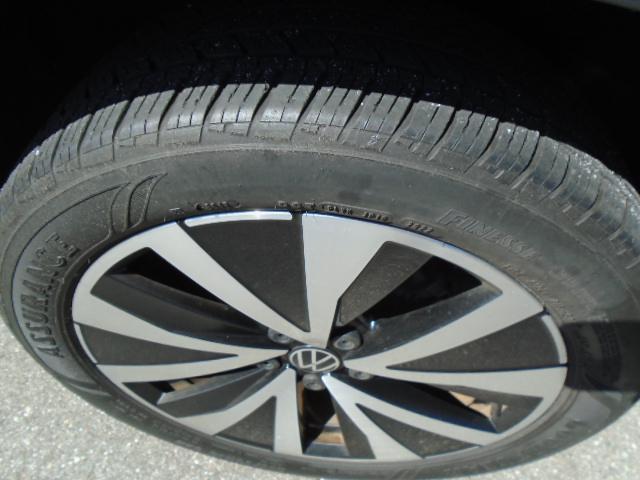Volkswagen Taos Comfortline 2023