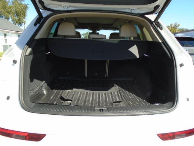 Audi Q5 2.0T Premium quattro 2023