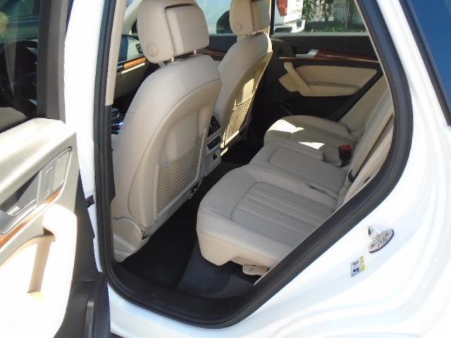 Audi Q5 2.0T Premium quattro 2023