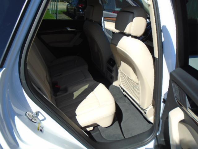 Audi Q5 2.0T Premium quattro 2023
