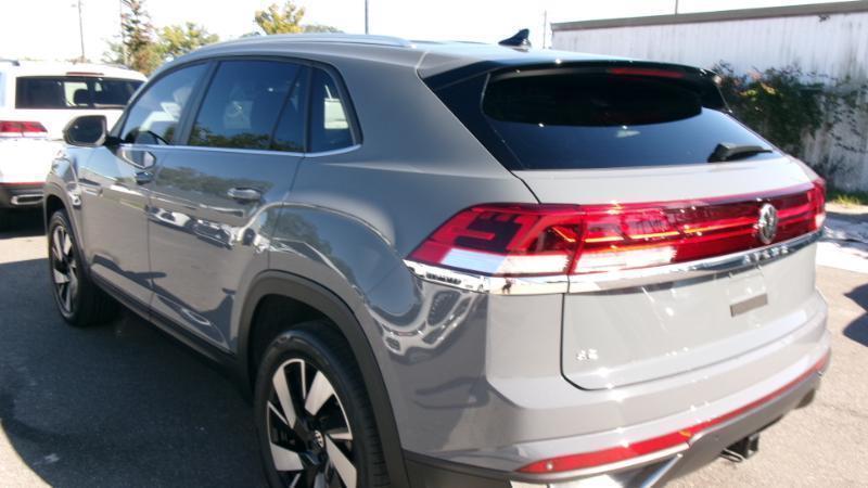 Volkswagen Atlas Cross Sport SE w/Technology 2024