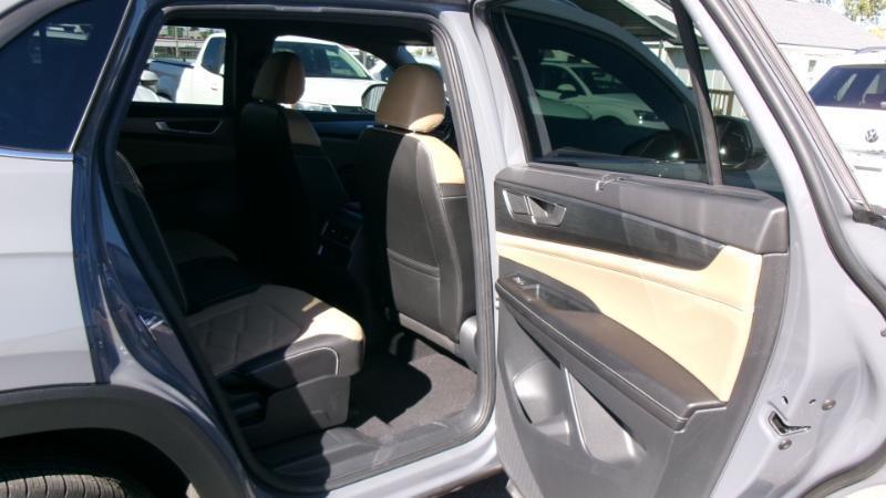 Volkswagen Atlas Cross Sport SE w/Technology 2024