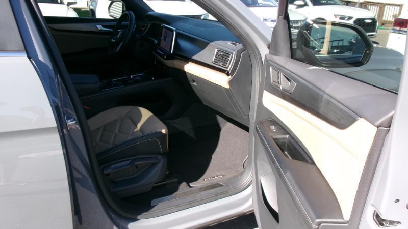 Volkswagen Atlas Cross Sport SE w/Technology 2024