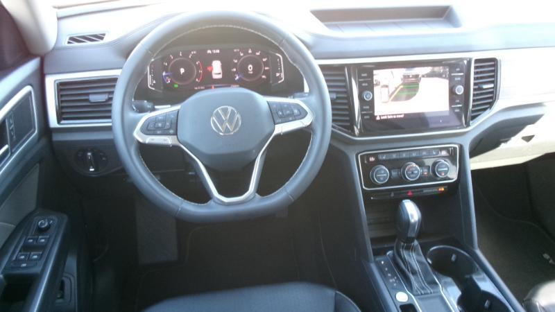 Volkswagen Atlas SE w/Technology 2023