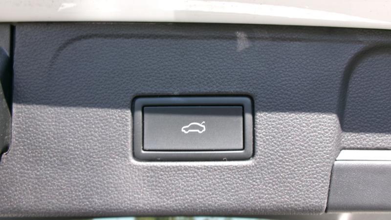 Volkswagen Atlas SE w/Technology 2023