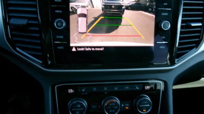 Volkswagen Atlas SE w/Technology 2023