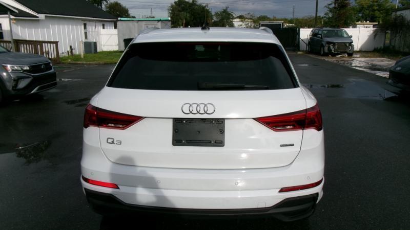 Audi Q3 S line Premium quattro 2023