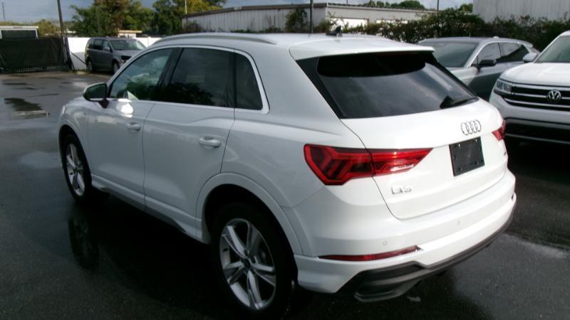 Audi Q3 S line Premium quattro 2023