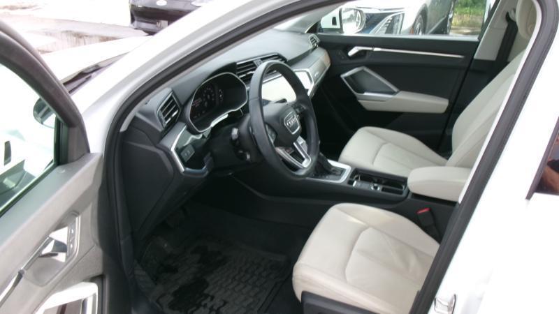 Audi Q3 S line Premium quattro 2023