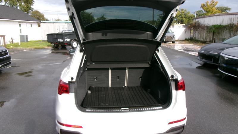 Audi Q3 S line Premium quattro 2023
