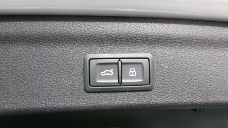 Audi Q3 S line Premium quattro 2023