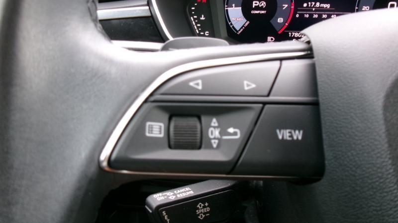 Audi Q3 S line Premium quattro 2023