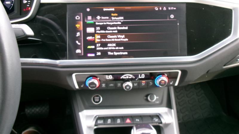 Audi Q3 S line Premium quattro 2023
