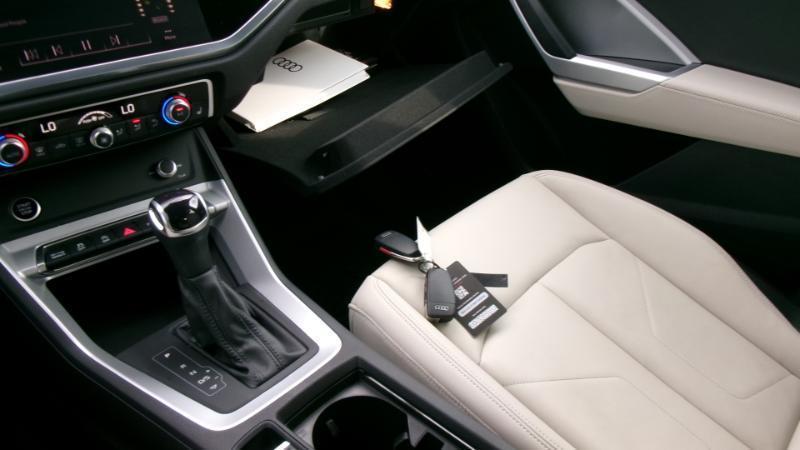 Audi Q3 S line Premium quattro 2023