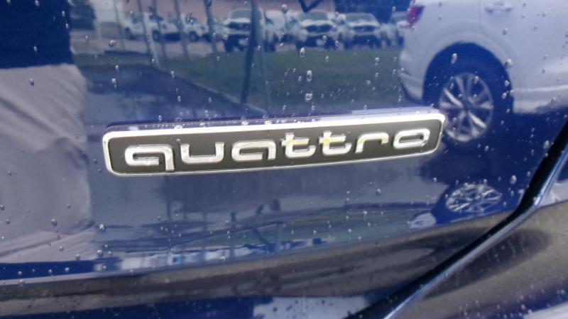 Audi Q3 S line Premium quattro 2024