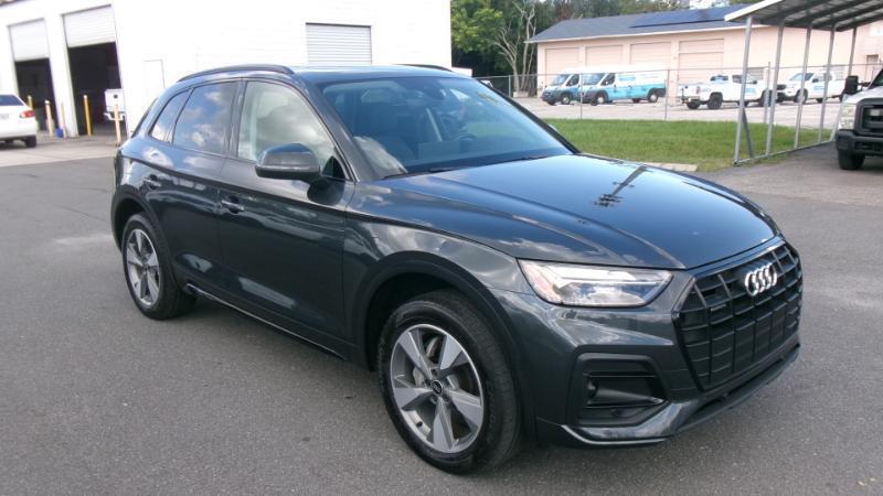Audi Q5 2.0T Premium quattro 2025