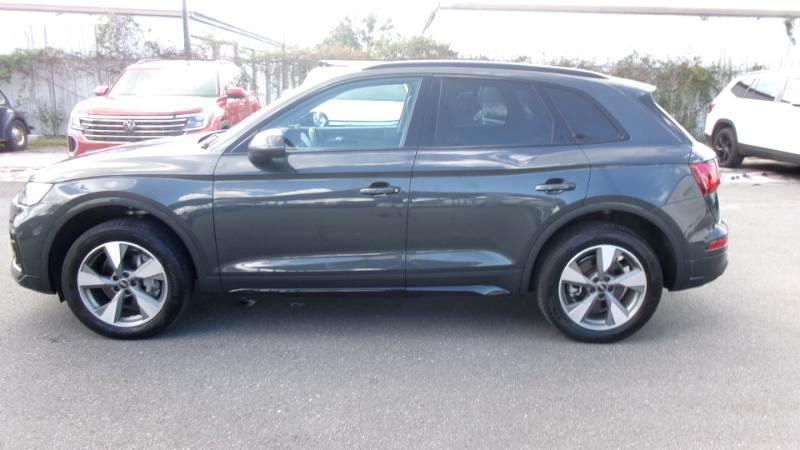 Audi Q5 2.0T Premium quattro 2025