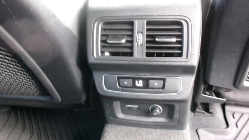Audi Q5 2.0T Premium quattro 2025