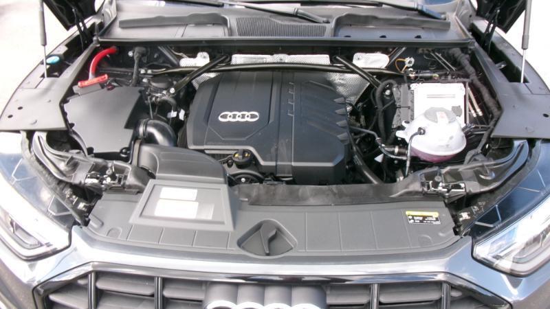 Audi Q5 2.0T Premium quattro 2025