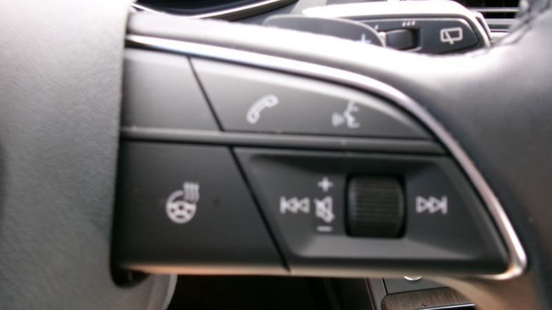 Audi Q5 2.0T Premium quattro 2025