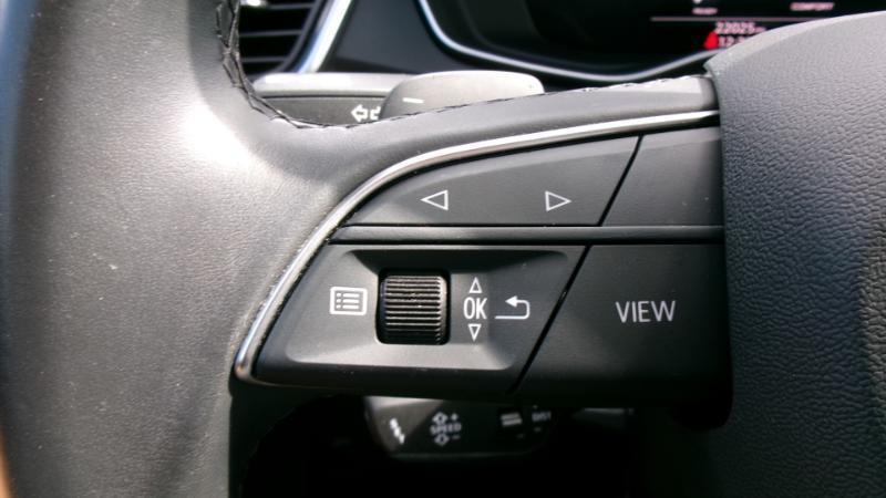 Audi Q5 2.0T Premium quattro 2025