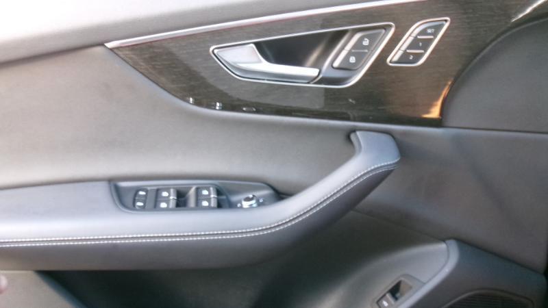Audi Q7 Premium Plus 45 TFSI quattro 2025