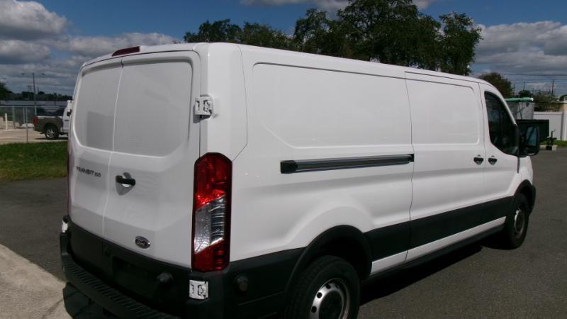 Ford Transit 250 Van Low Roof w/Sliding Pass. 130-in. WB 2020
