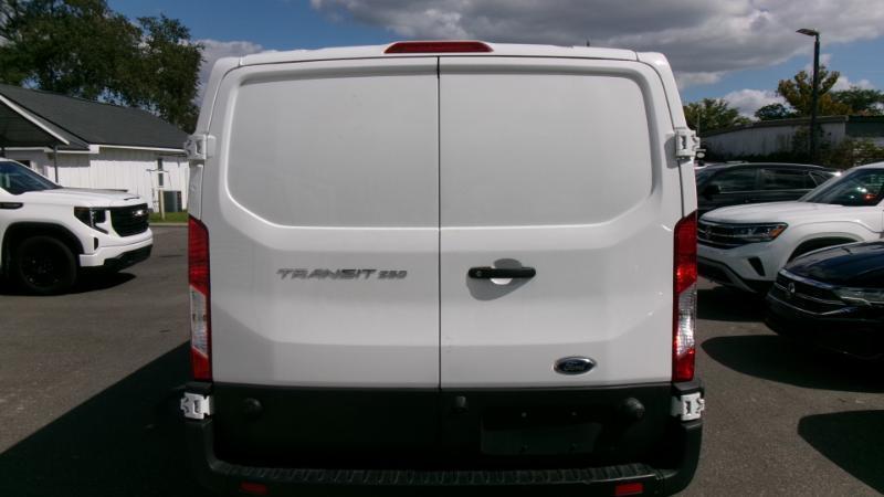 Ford Transit 250 Van Low Roof w/Sliding Pass. 130-in. WB 2020
