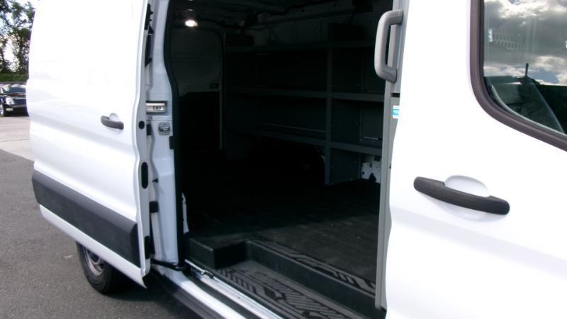 Ford Transit 250 Van Low Roof w/Sliding Pass. 130-in. WB 2020