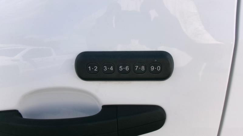 Ford Transit 250 Van Low Roof w/Sliding Pass. 130-in. WB 2020