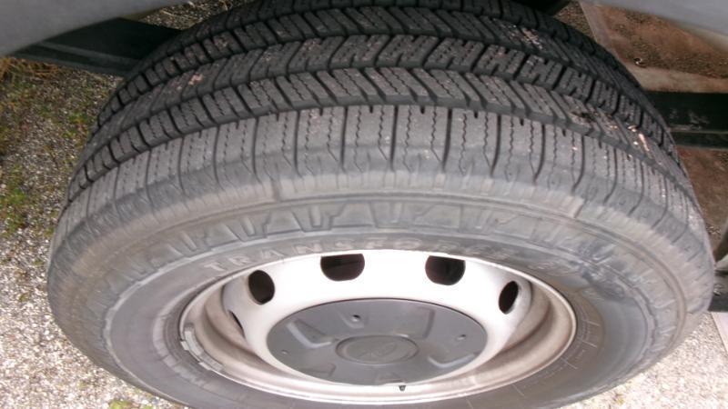 Ford Transit 250 Van Low Roof w/Sliding Pass. 130-in. WB 2020
