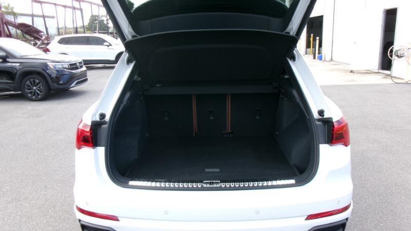 Audi Q3 S line Premium Plus quattro 2023