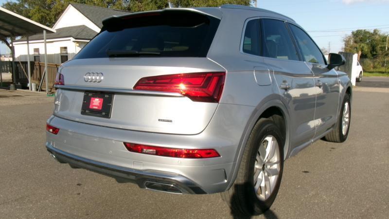 Audi Q5 2.0T Premium quattro 2023