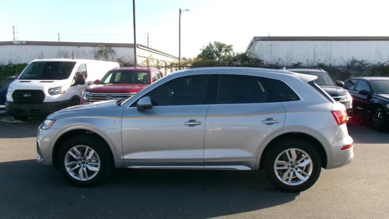 Audi Q5 2.0T Premium quattro 2023