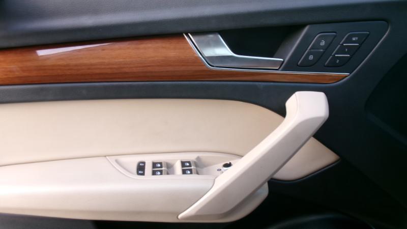 Audi Q5 2.0T Premium quattro 2023