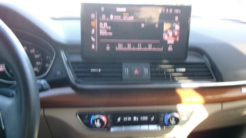 Audi Q5 2.0T Premium quattro 2023