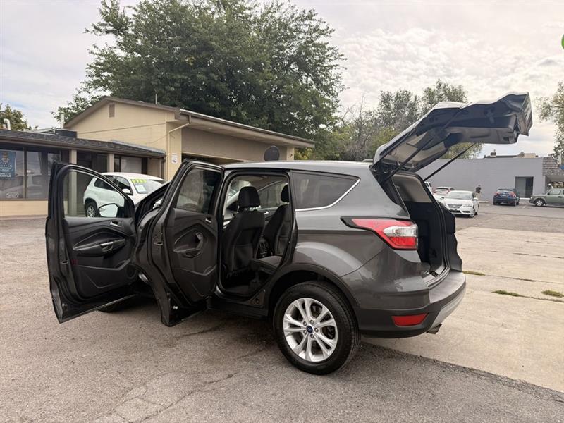 Ford Escape SE 4WD 2017 Ford Escape SE 4WD 2017