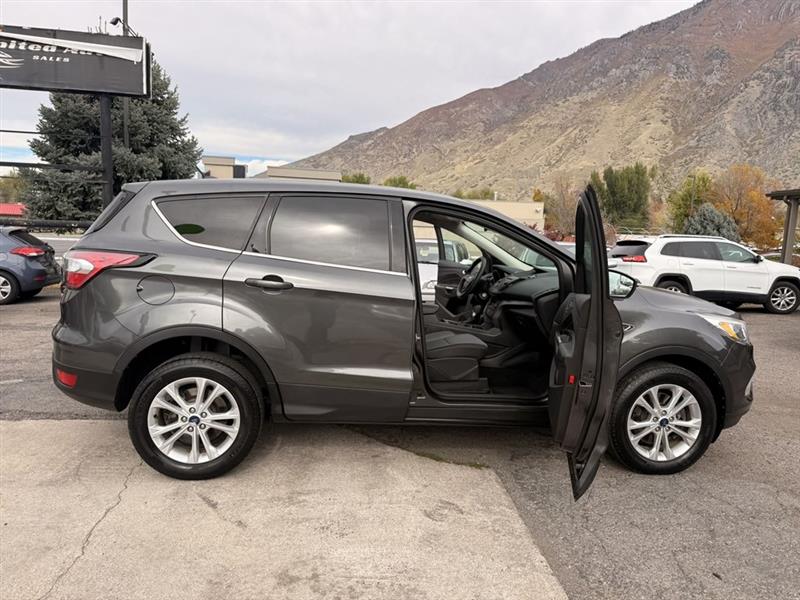 Ford Escape SE 4WD 2017 Ford Escape SE 4WD 2017