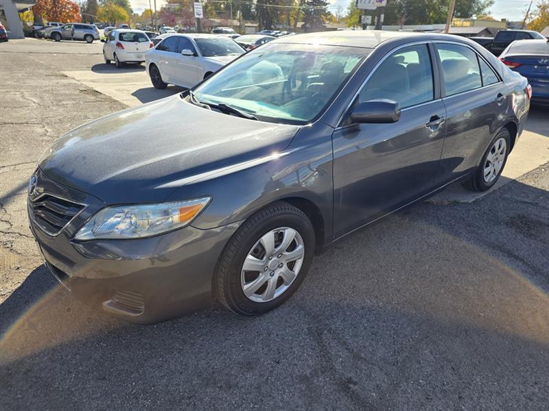 Toyota Camry LE 6-Spd AT 2011 Toyota Camry LE 6-Spd AT 2011
