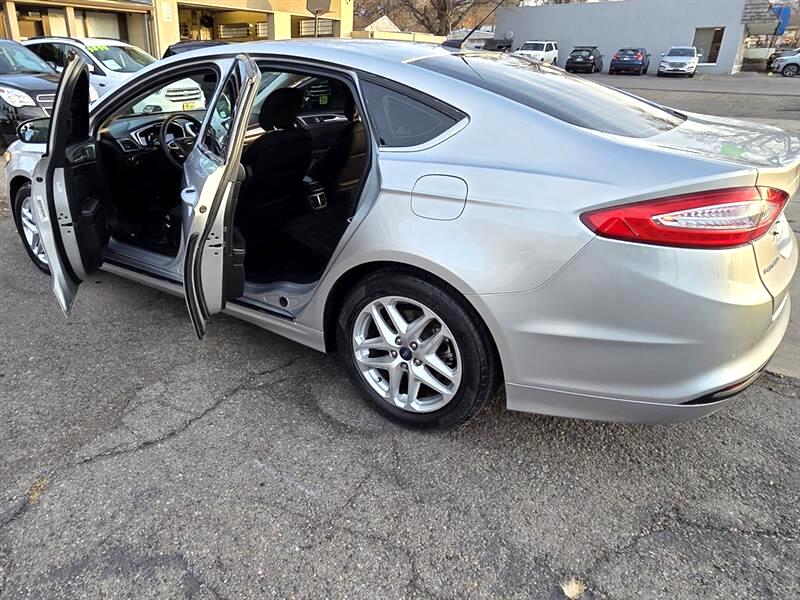 Ford Fusion SE 2013