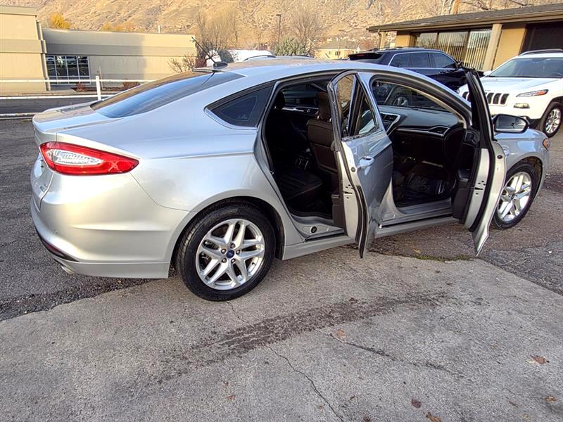 Ford Fusion SE 2013