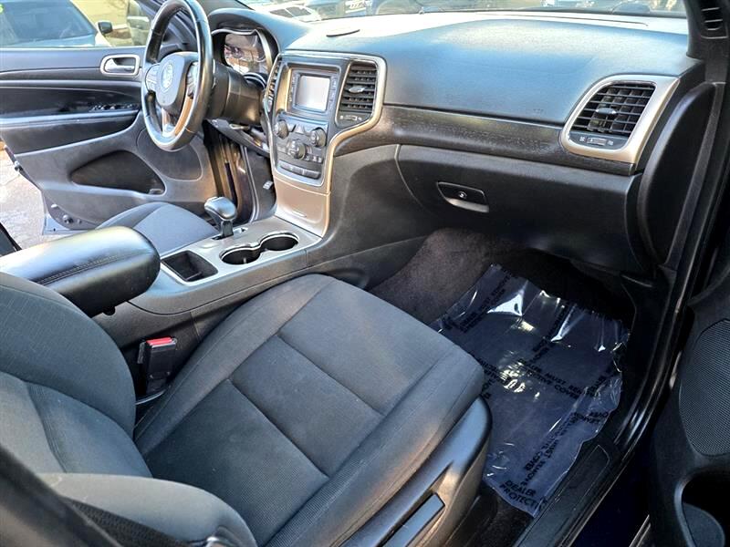 Jeep Grand Cherokee Laredo 4WD 2015